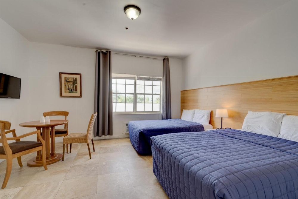 James Hotel Main image